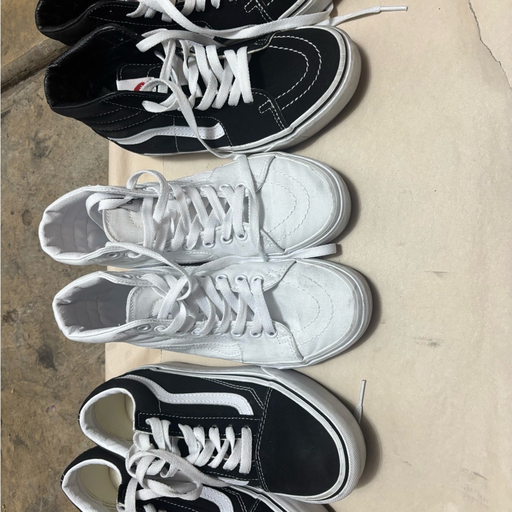 Black and White Vans Lot